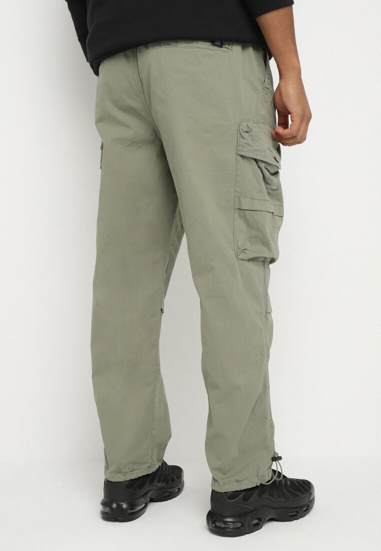 Pantaloni Verzi