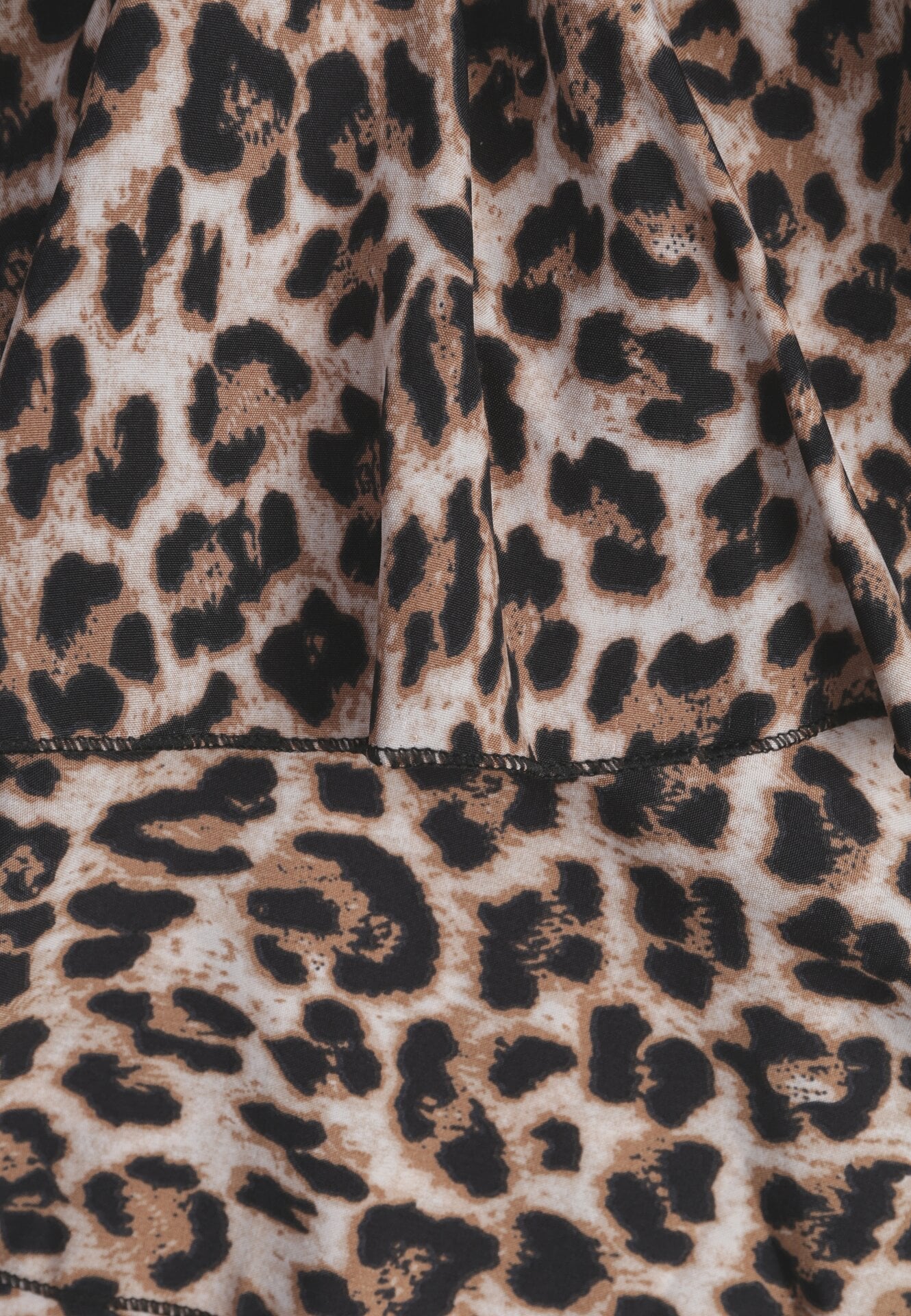 Beżowa Sukienka w Cętki Wiązana na Szyi z Falbankami Filanne