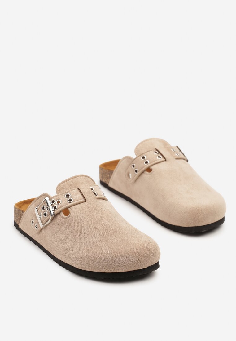 Bézs Papucs