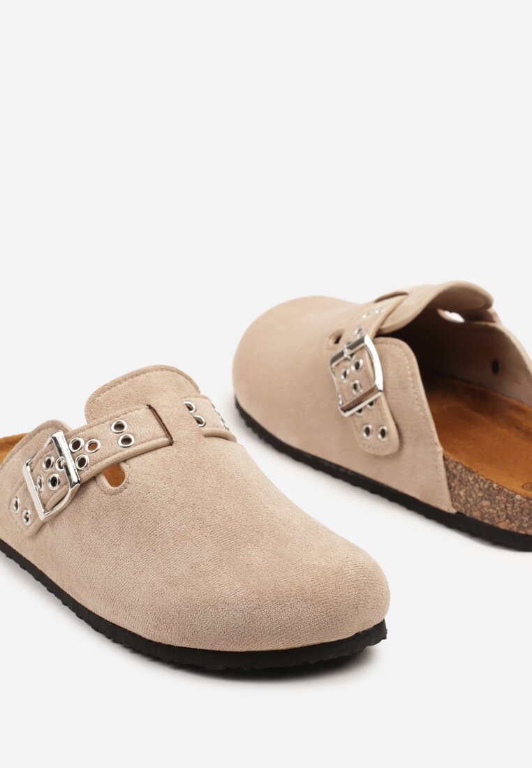 Bézs Papucs