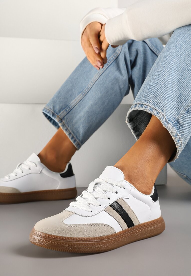 Biało-Czarne Skórzane Sneakersy w Stylu Tenisówek z Ozdobnymi Paskami Tilline