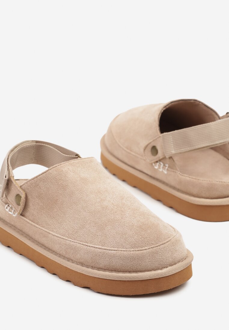 Bézs Papucs