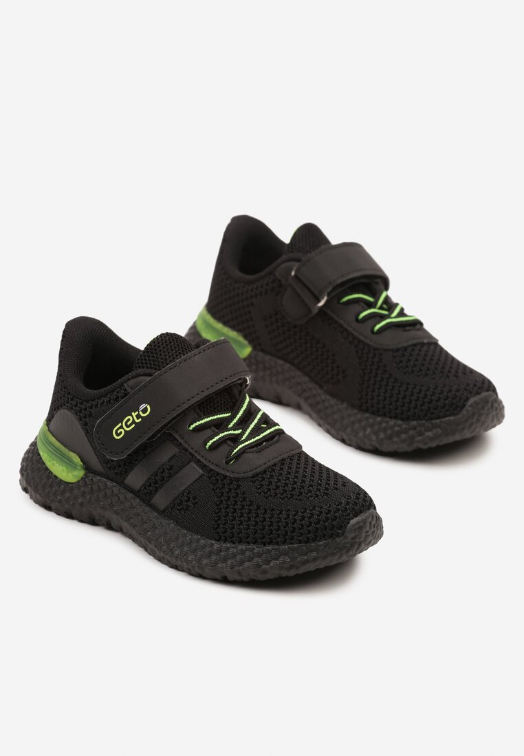 Czarno-Zielone Buty Sportowe Sneakersy Ozdobione Paskami Desenna