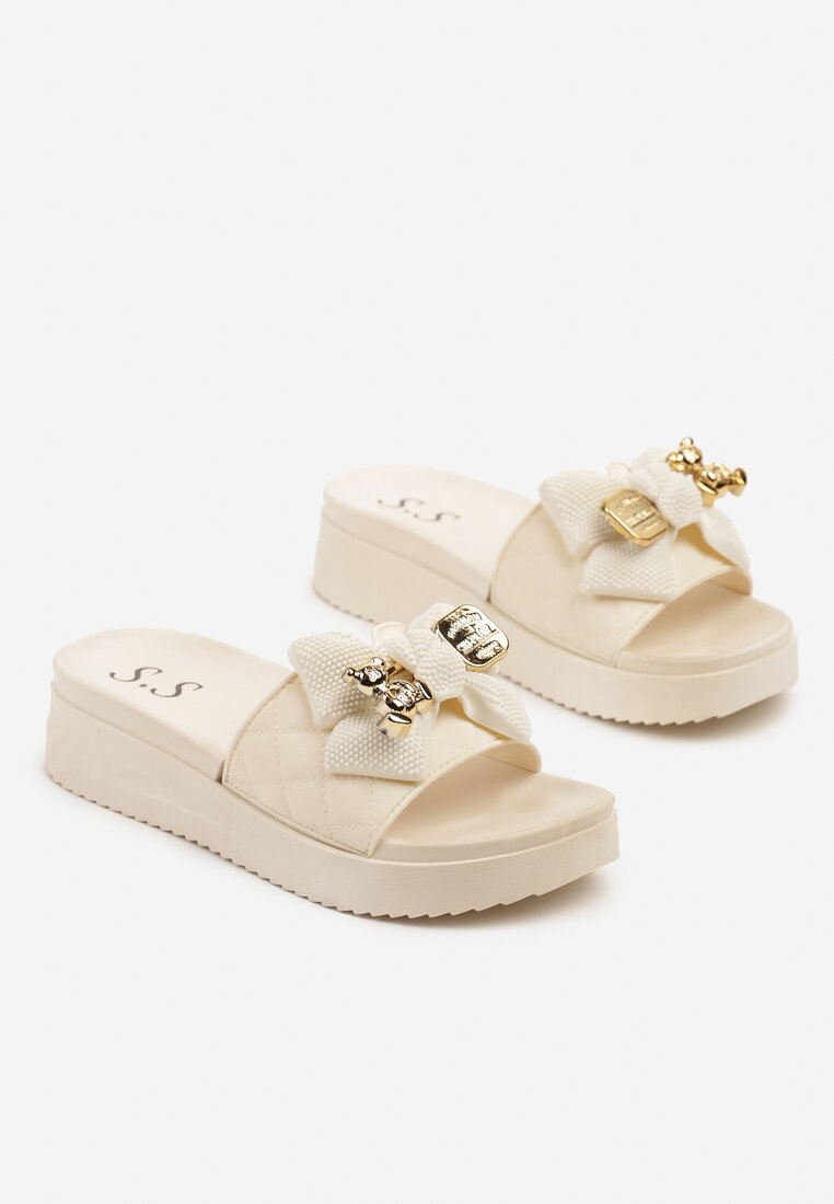 Bézs Papucs