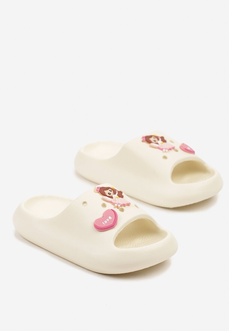 Bézs Papucs