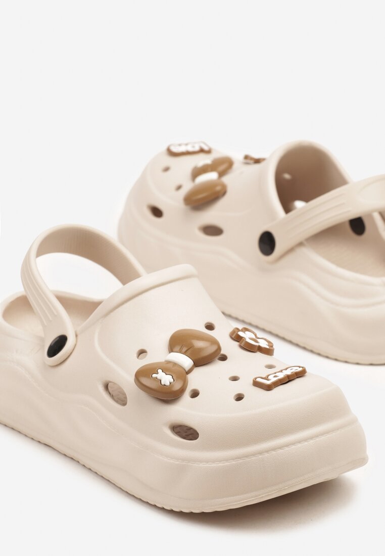 Bézs Papucs