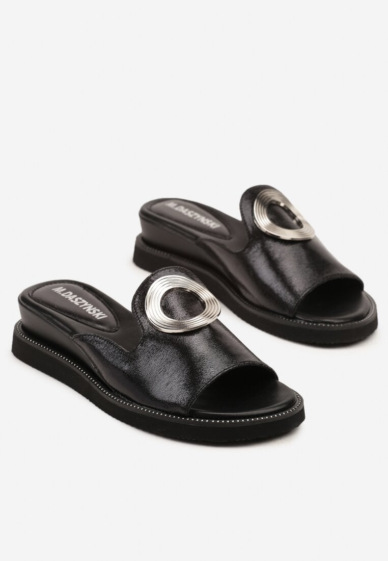 Fekete Papucs