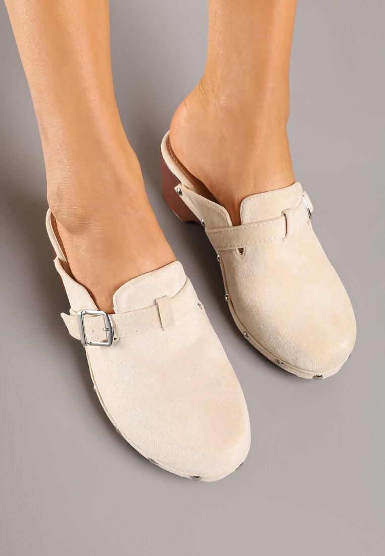 Bézs Papucs