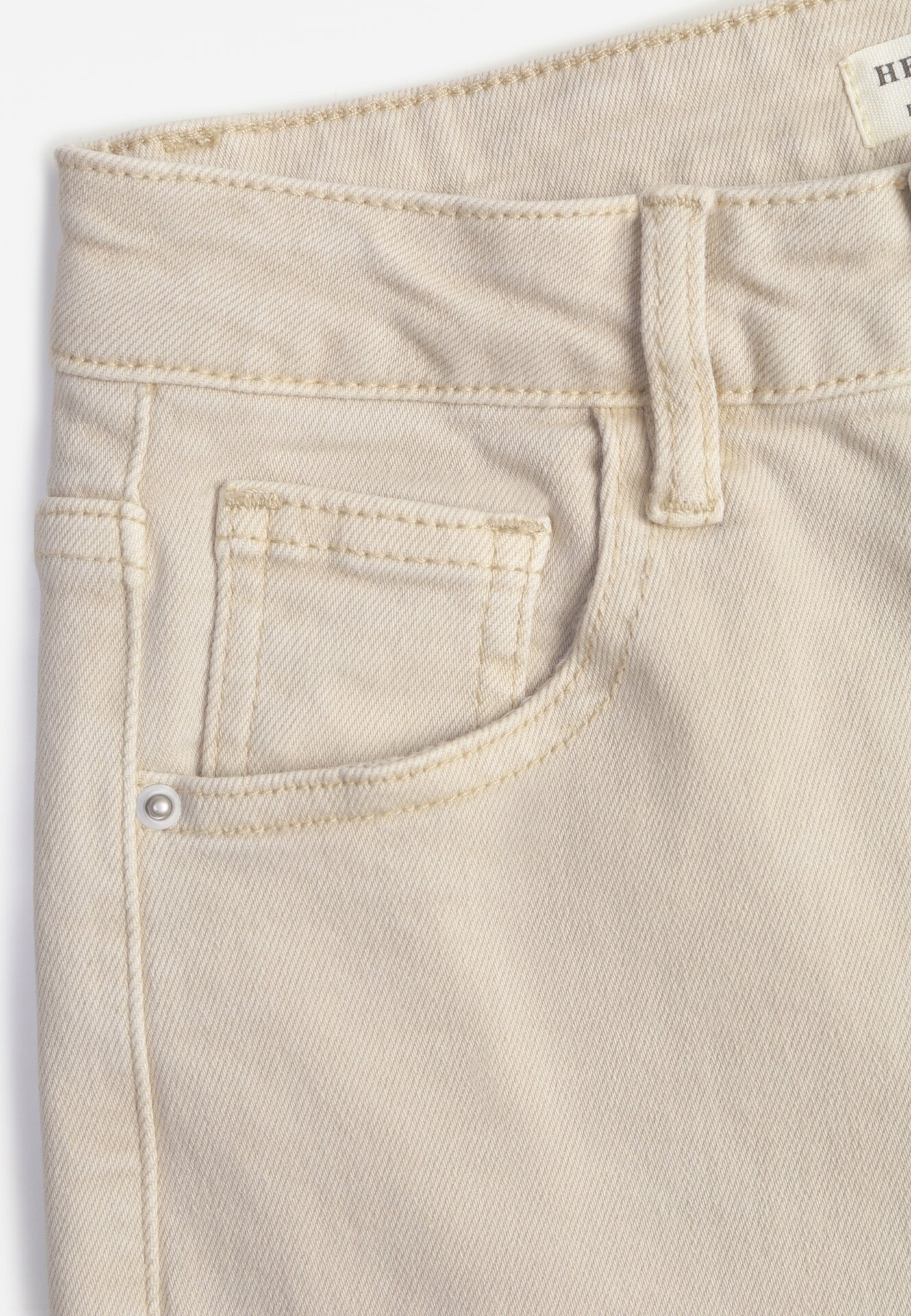 Jasnobeżowe Bawełniane Jeansy o Klasycznym Kroju Nallinda