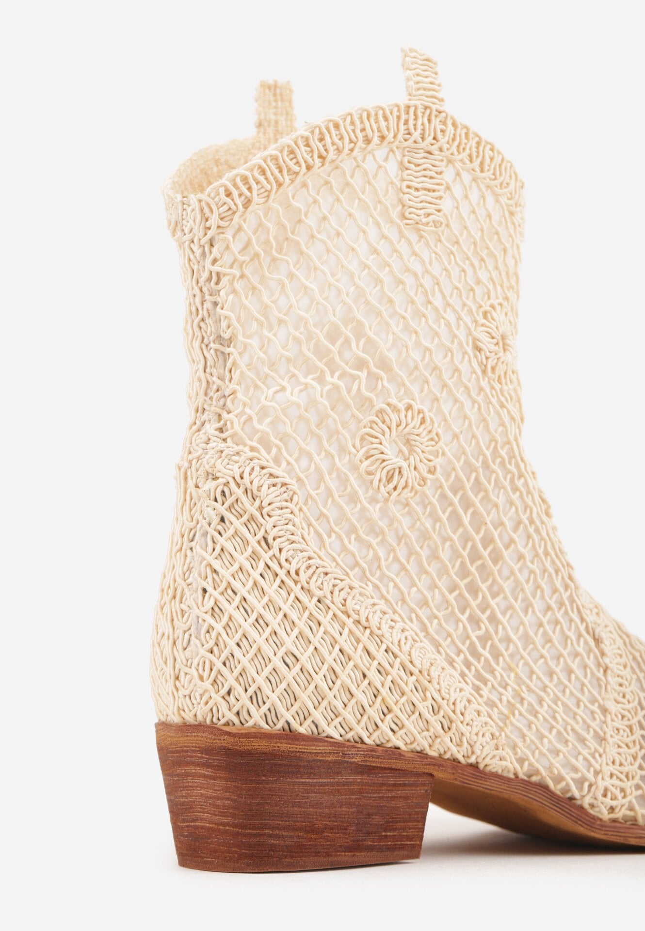 Jasnobeżowe Ażurowe Botki w Stylu Kowbojek na Stożku ze Skórzaną Wkładką Xalozi