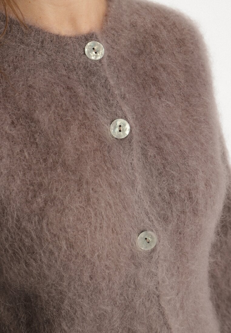 Beżowy Moherowy Kardigan o Klasycznym Kroju Korenno