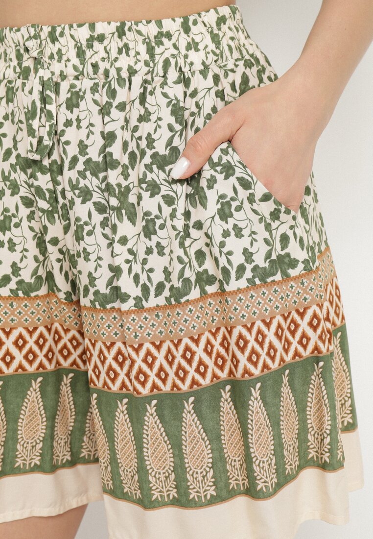 Pantaloni scurți Verde închis
