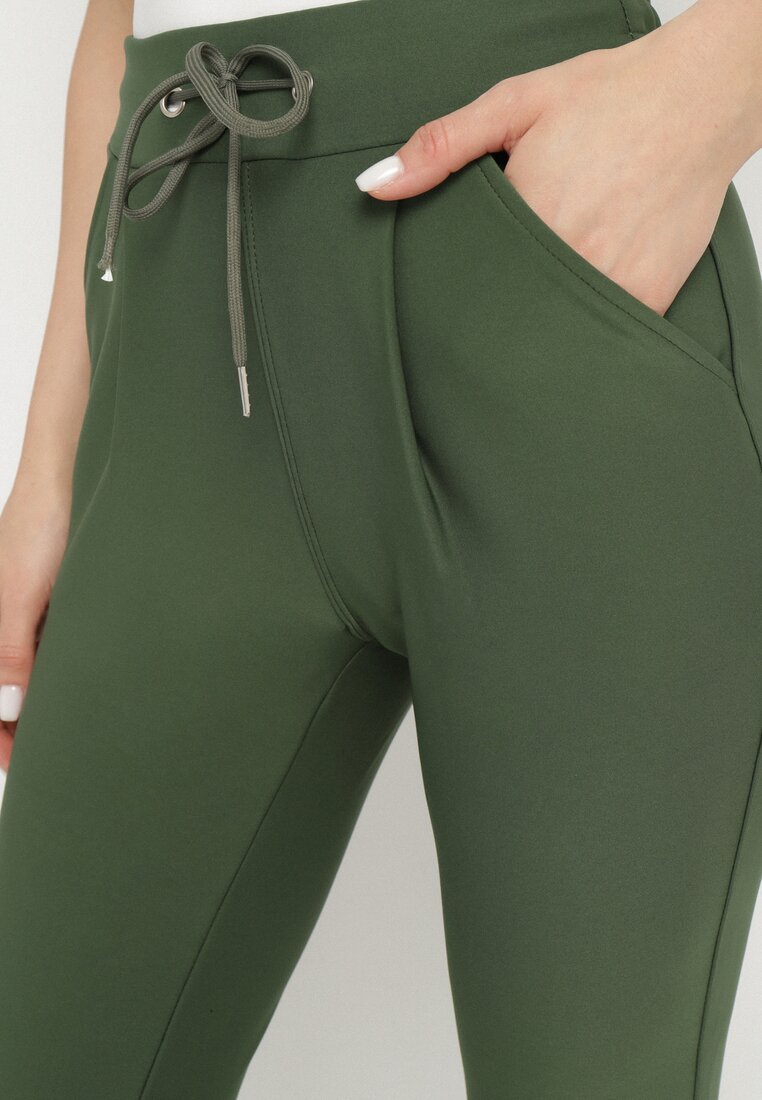 Pantaloni Verzi