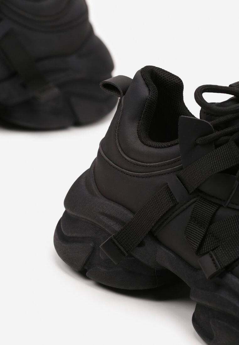 Czarne Sneakersy na Grubej Podeszwie Ozdobione Tłoczeniem Soniella