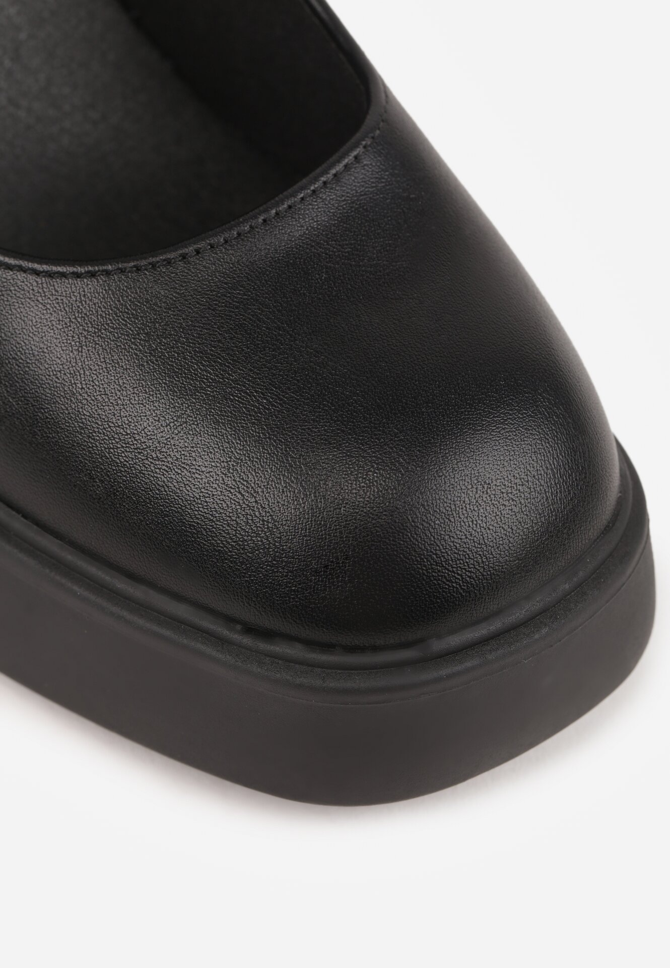 Pantofi cu toc Negri