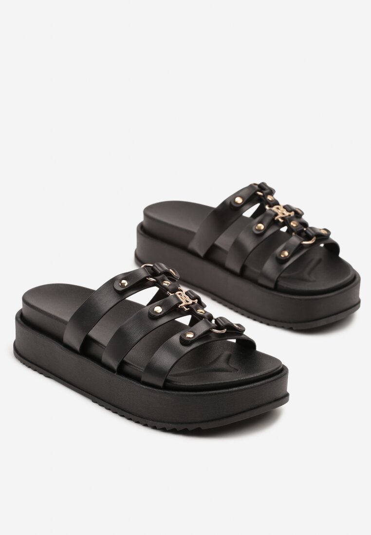 Fekete Papucs