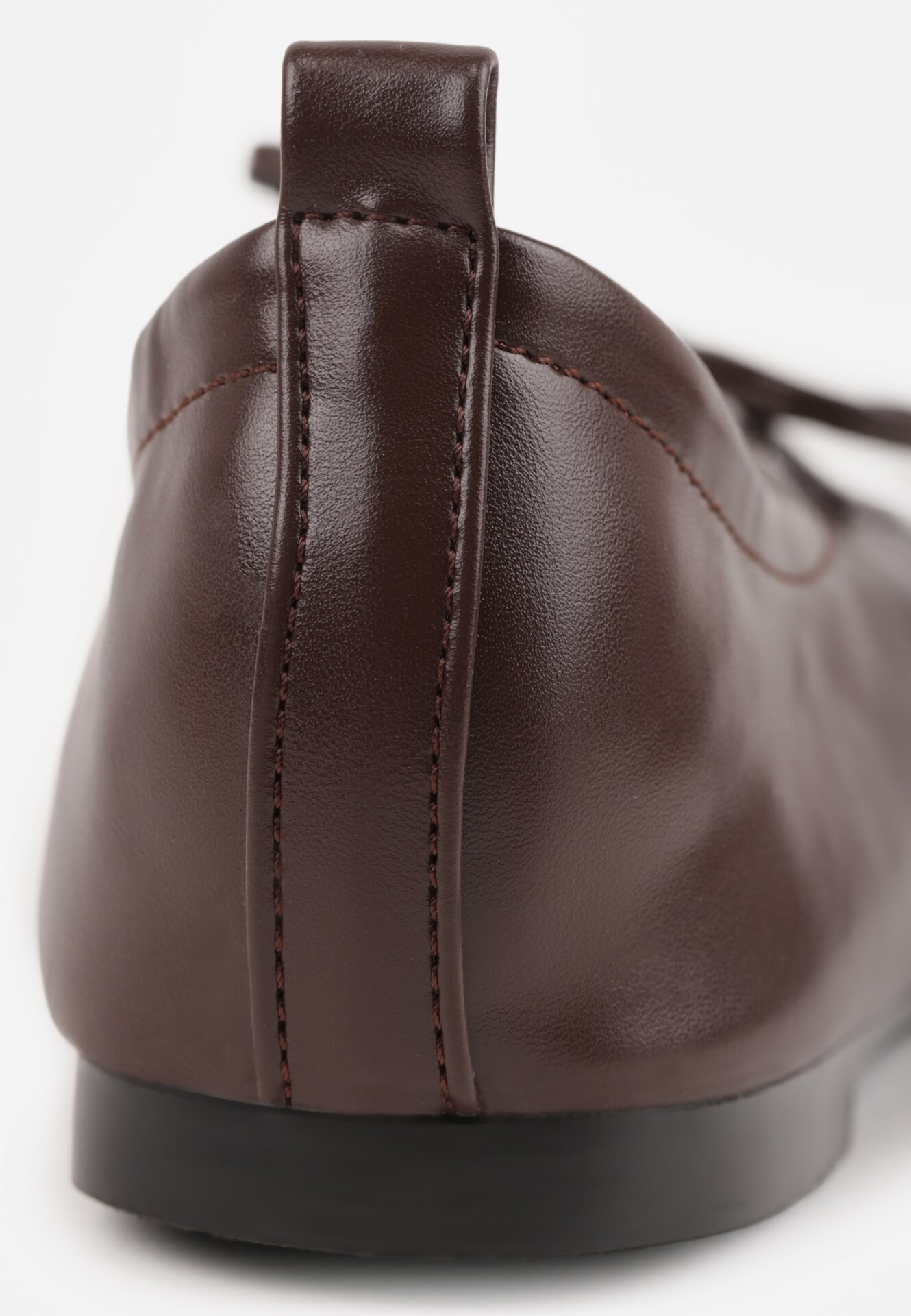 Brązowe Balerinki z Wiązanymi Rzemykami Julimaria