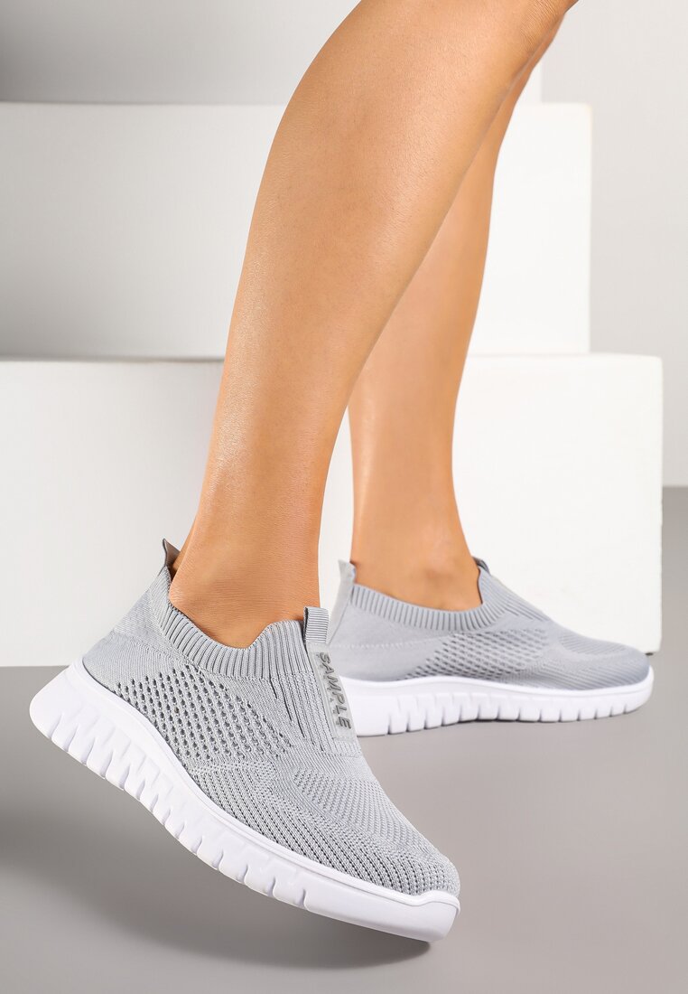 Szare Buty Sportowe z Elastyczną Cholewką Clezenne