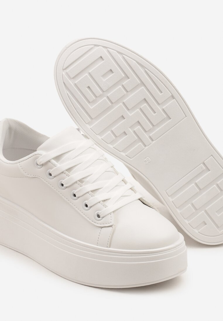Biało-Czarne Klasyczne Sneakersy na Grubej Podeszwie Tosirra