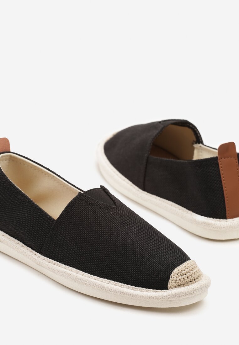 Czarne Trampki w Stylu Espadryli z Plecionym Zdobieniem i Elastyczną Wstawką Eveloiti