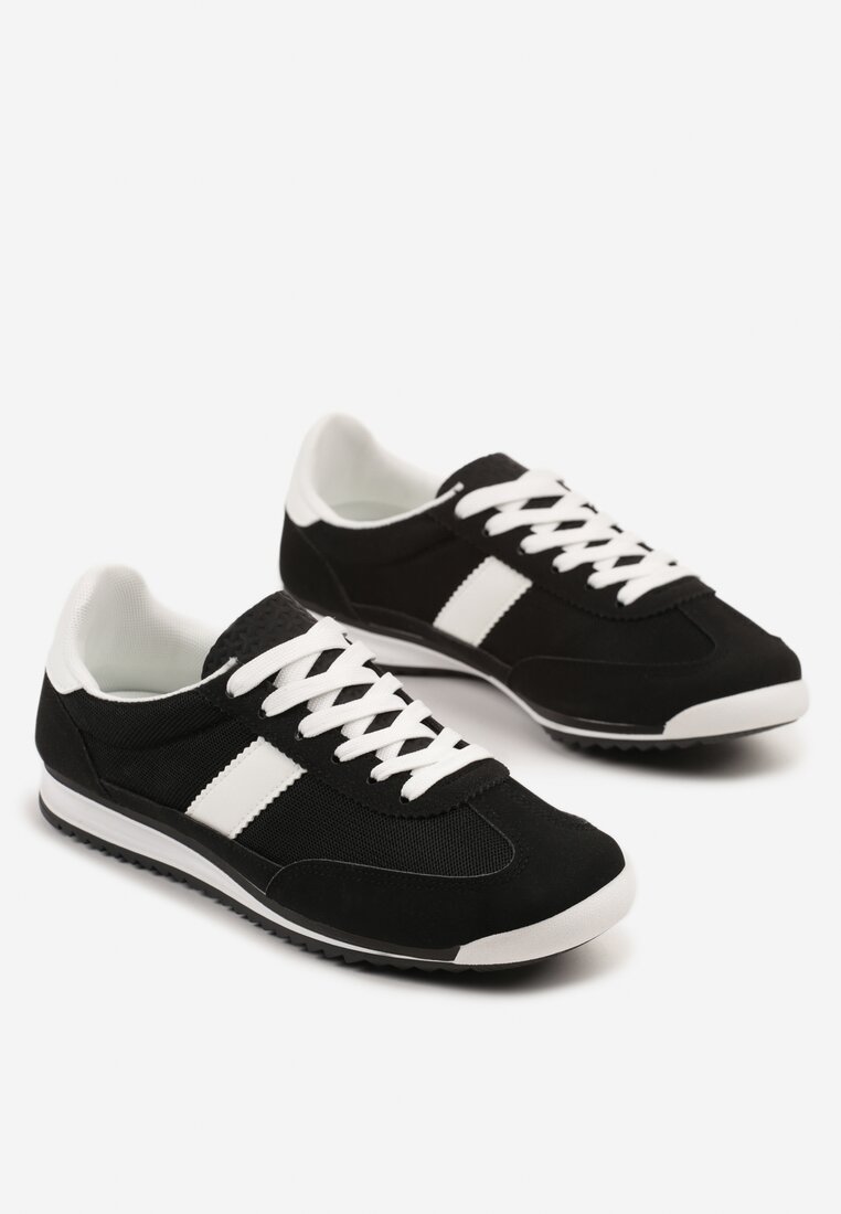 Czarne Sneakersy z Ozdobnym Paskiem Cleota