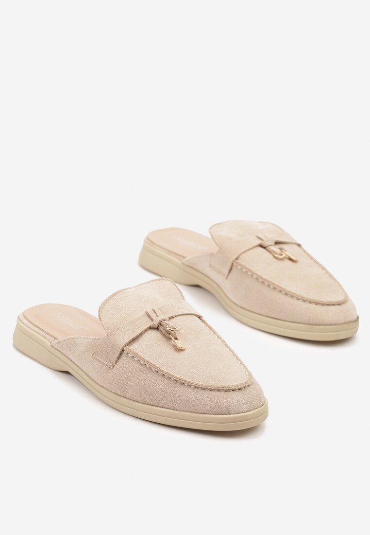Bézs Papucs