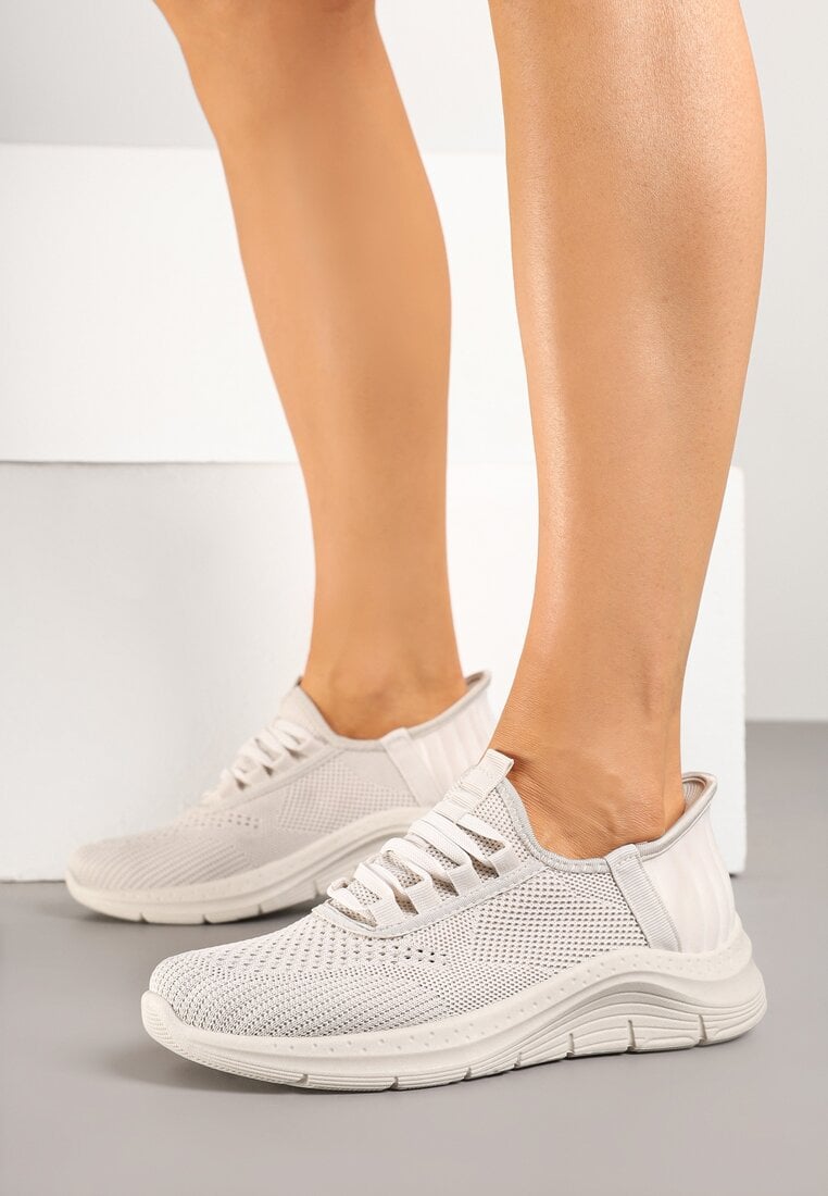 Jasnobeżowe Siateczkowe Buty Sportowe Sneakersy Wsuwane z Ozdobnym Sznurowaniem Terelea