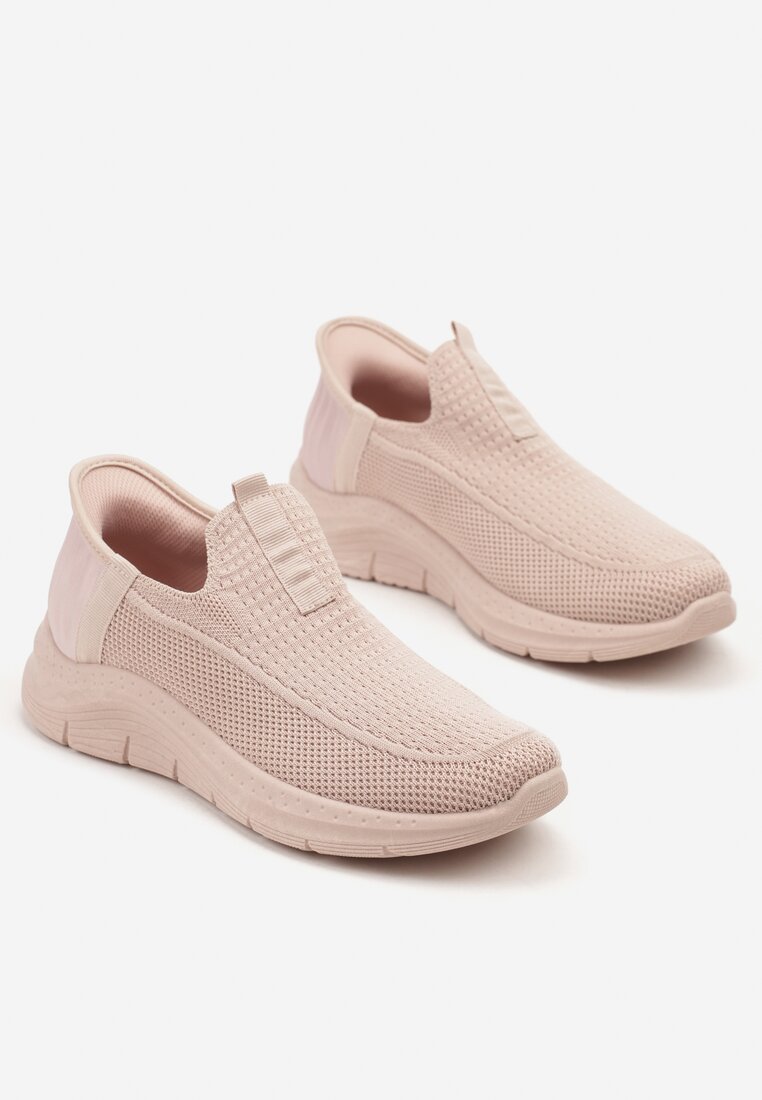 Jasnoróżowe Wsuwane Buty Sportowe Sneakersy na Tłoczonej Podeszwie Fadema