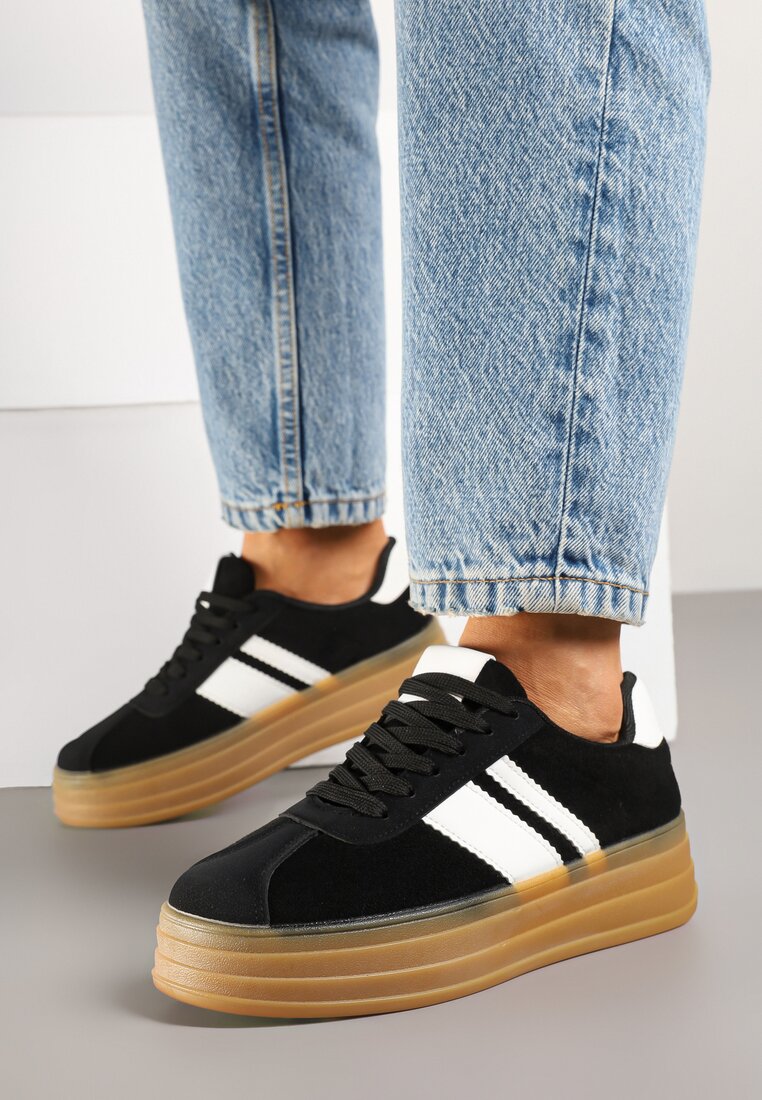 Czarne Sneakersy w Stylu Klasycznych Tenisówek z Ozdobnymi Paskami Dellien