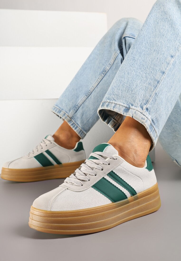 Beżowe Sneakersy w Stylu Klasycznych Tenisówek z Ozdobnymi Paskami Dellien