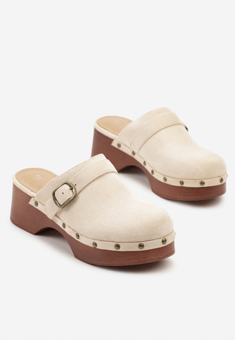 Bézs Papucs