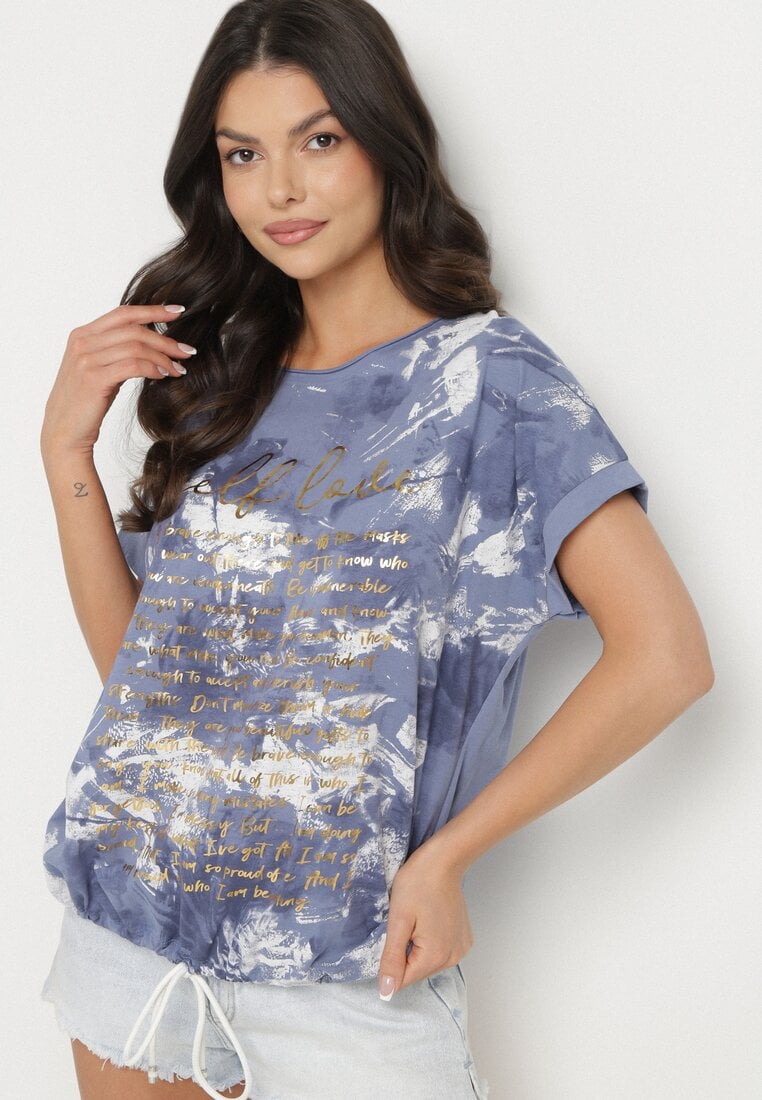 Niebieski T-shirt z Bawełny Ozdobiony Metalicznymi Napisami i Wiązaniem Savorisse