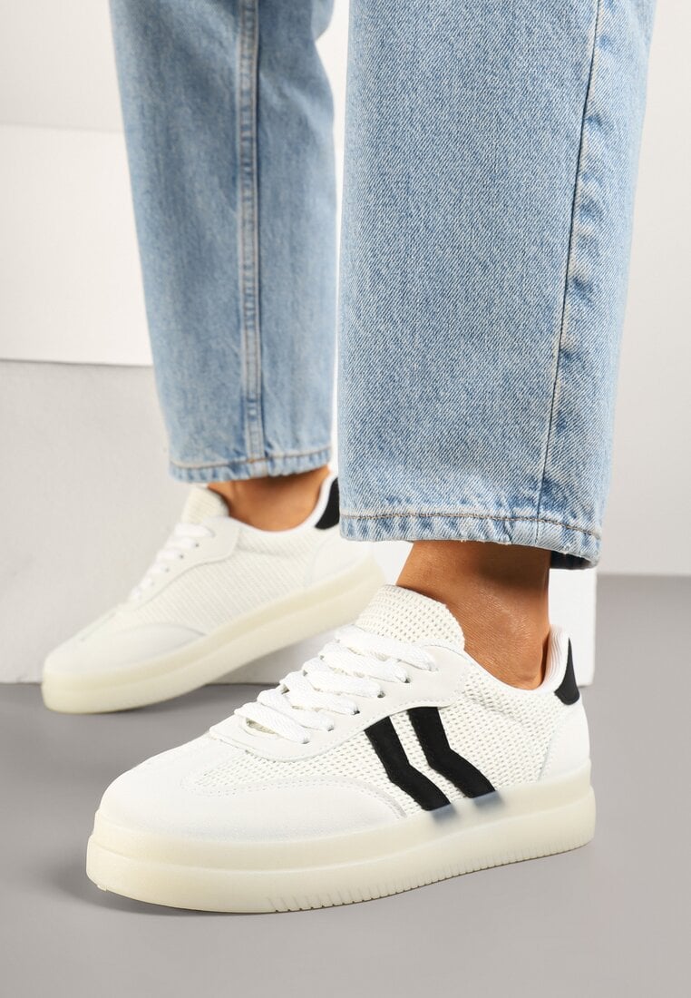 Białe Sneakersy z Geometrycznym Wzorem Sadeane