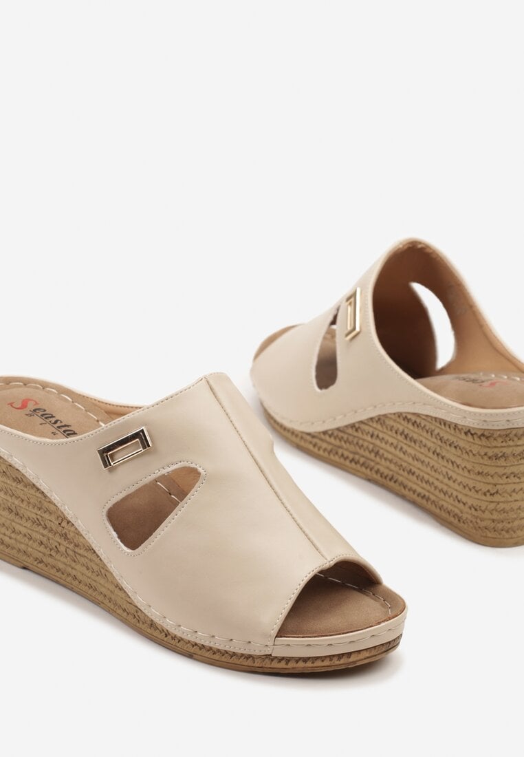 Bézs Papucs