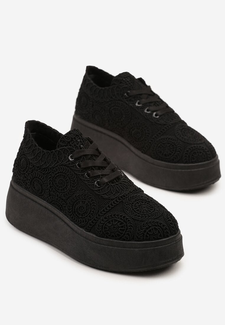 Czarne Sneakersy w Stylu Tenisówek na Platformie z Szydełkową Cholewką Filusenia