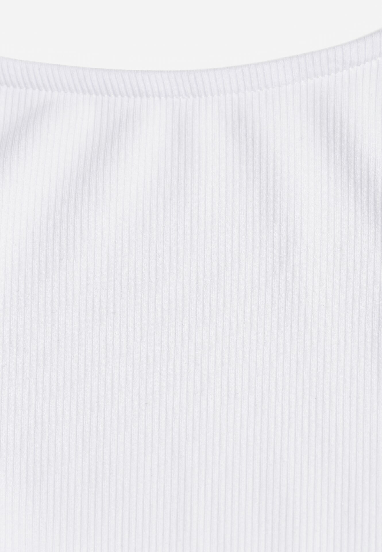 Białe Body w Klasycznym Stylu Sadirise