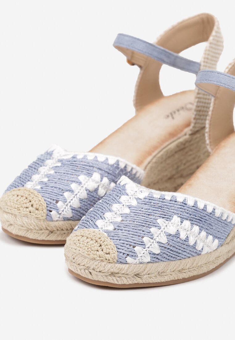 Niebieskie Sandały na Plecionym Koturnie w Stylu Boho Vohna