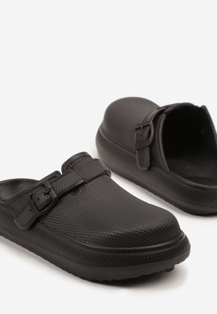 Fekete Papucs