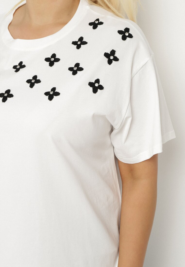 Biały T-shirt z Bawełny Ozdobiony Cyrkoniami i Haftami Firarette