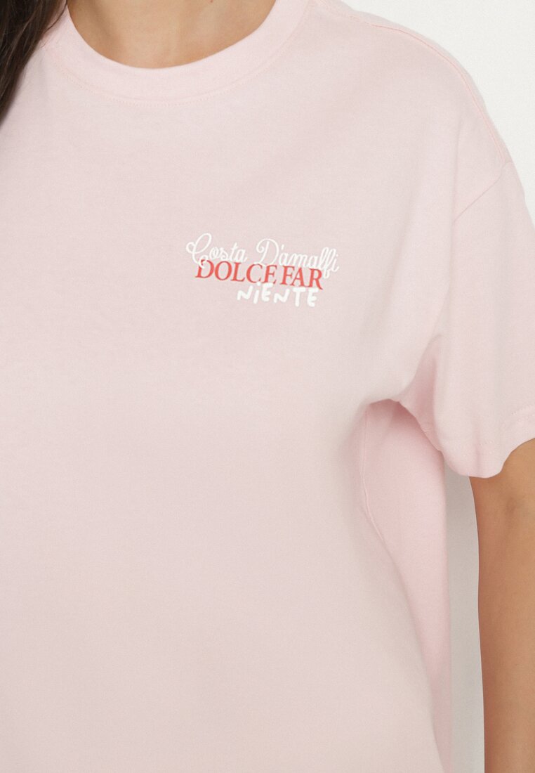 Jasnoróżowy Bawełniany T-shirt z Ozdobnym Nadrukiem Addlessa
