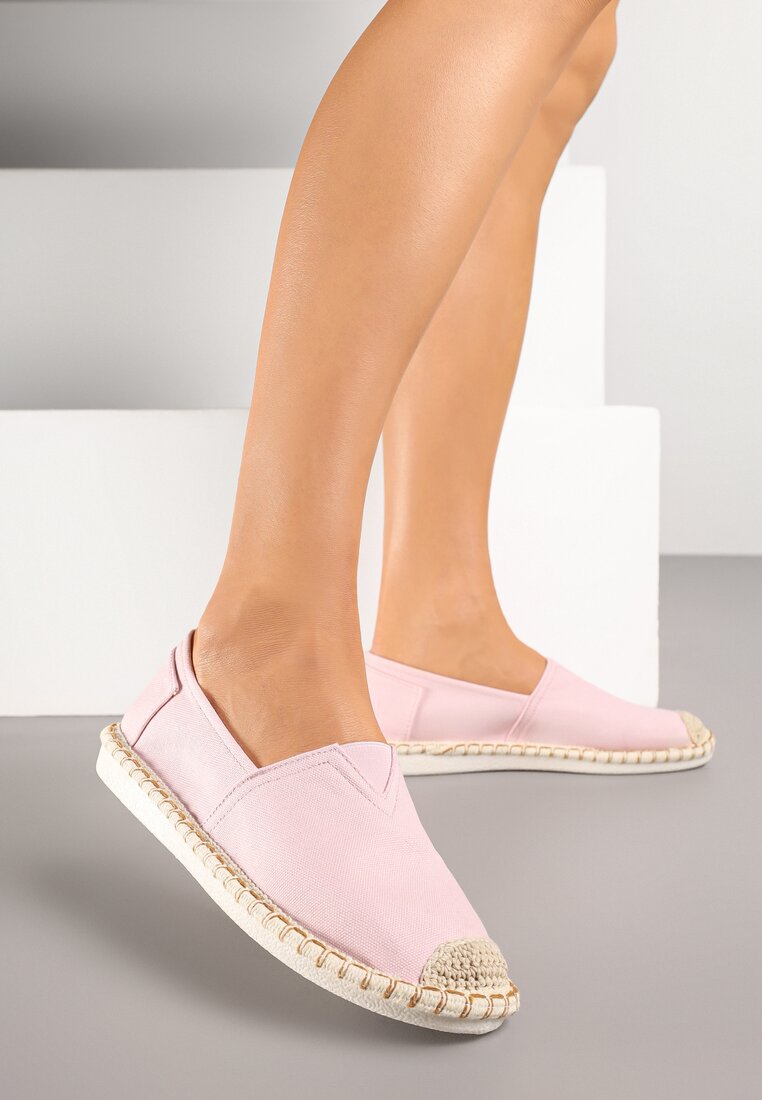 Różowe Espadryle Ozdobione Plecionką Natimeire