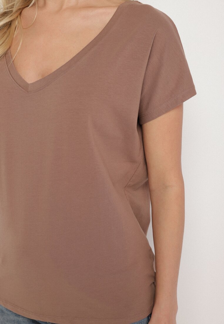 Ciemnobeżowy Bawełniany T-shirt z Trójkątnym Dekoltem Linarosea