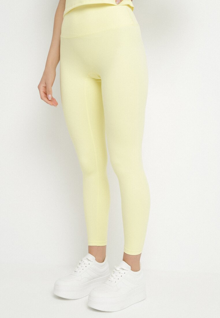 Żółty Komplet Sportowy Legginsy i Dopasowany T-shirt Silendria