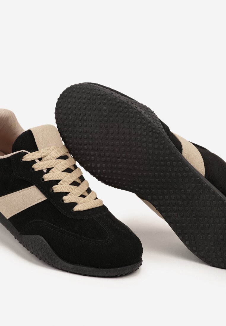 Czarno-Beżowe Sneakersy z Ozdobnym Paskiem Naliovela