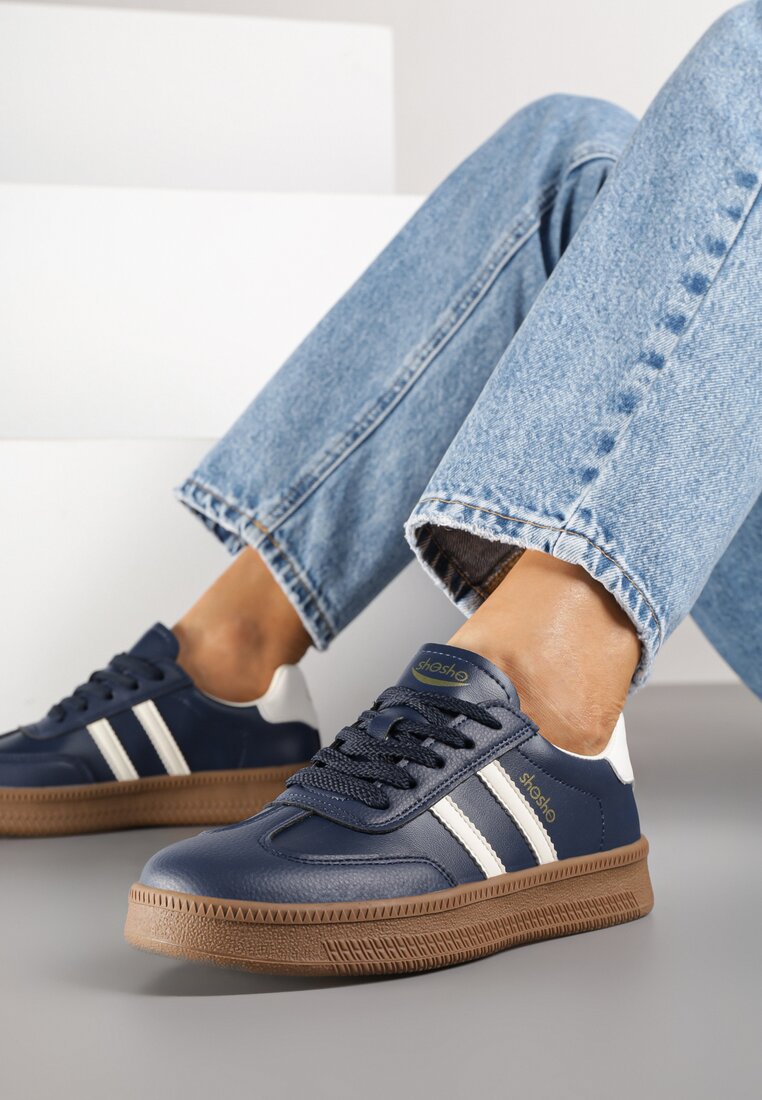 Granatowe Sneakersy w Stylu Tenisówek z Paskami na Boku Saliena