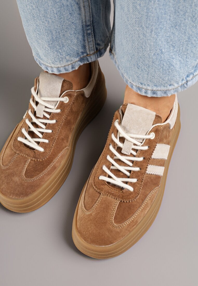 Brązowe Zamszowe Sneakersy na Grubej Podeszwie z Paskami i Skórzaną Wkładką Felenne
