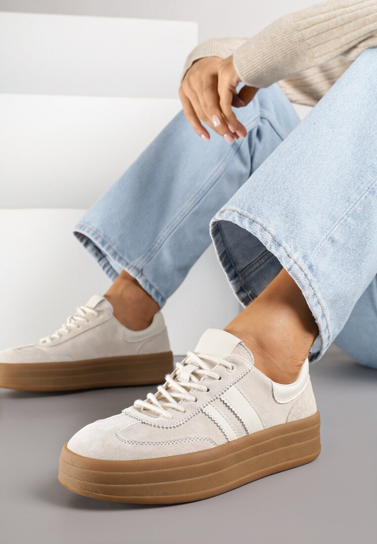 Jasnobeżowe Zamszowe Sneakersy na Grubej Podeszwie z Paskami i Skórzaną Wkładką Felenne