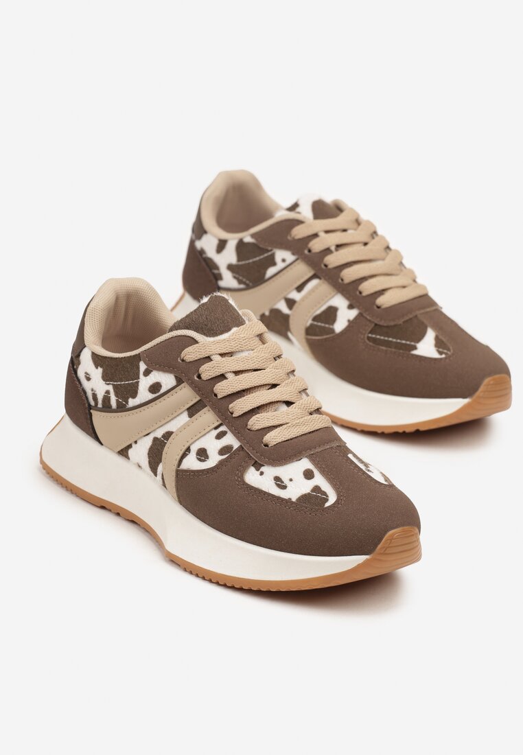 Czarno-Białe Sneakersy Ozdobione Paskami Florgisse