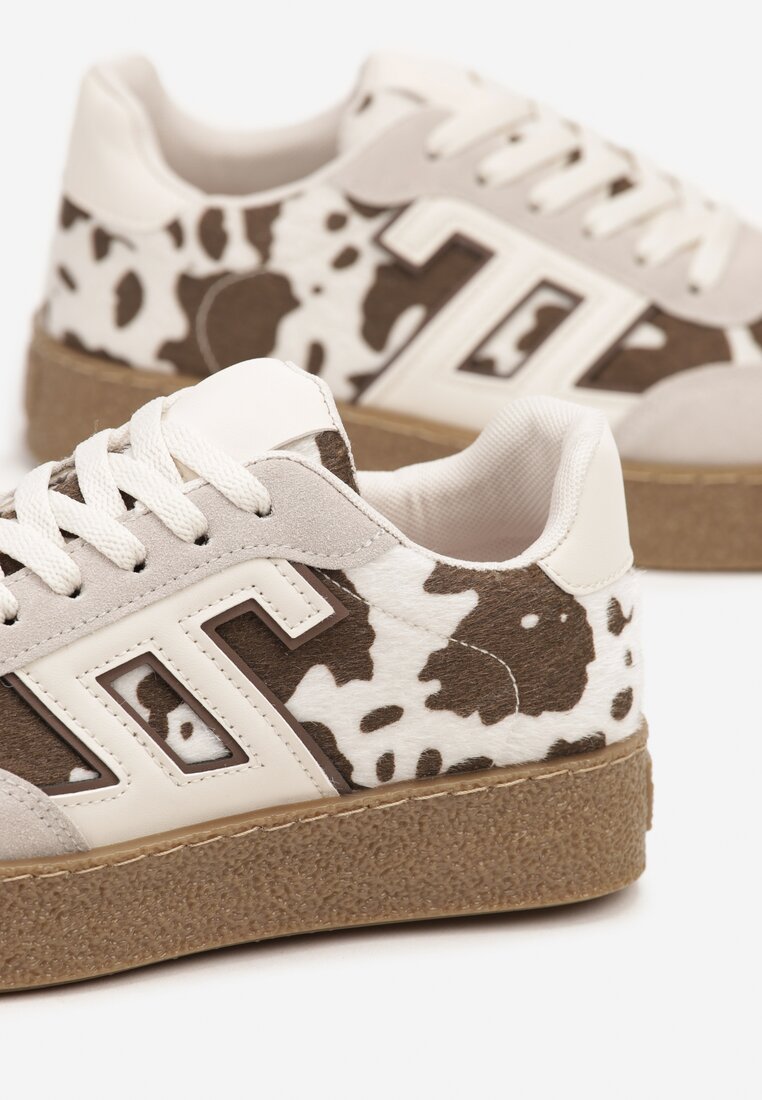 Beżowo-Brązowe Sneakersy z Geometrycznym Wzorem Adelnaria