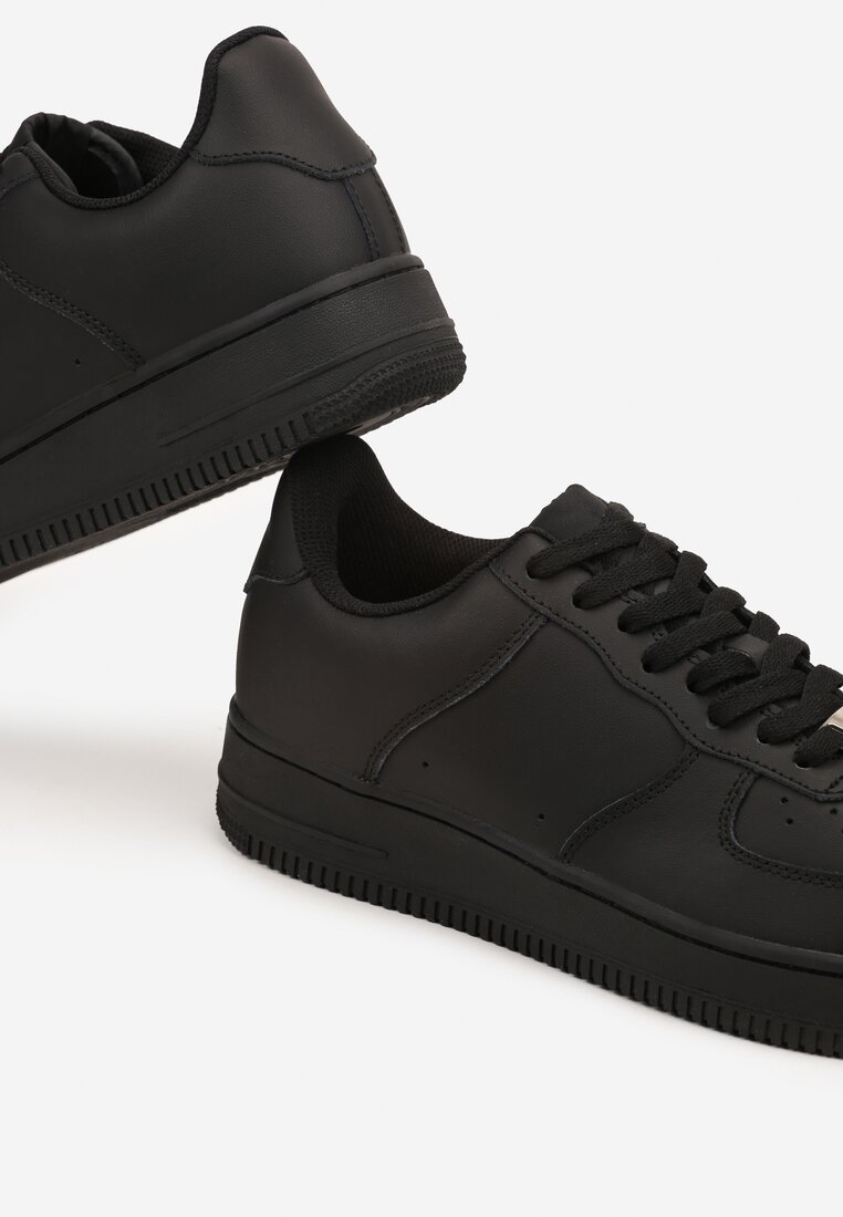 Czarne Buty Sportowe Sneakersy ze Skóry Naturalnej z Perforacją Solnelisse
